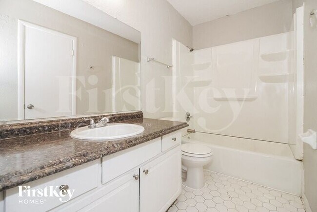 Building Photo - 6635 Wesfield Cove