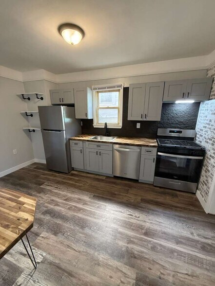 Building Photo - 1606 Woodmont Ave