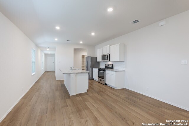 Building Photo - 3928 Claystone Canyon