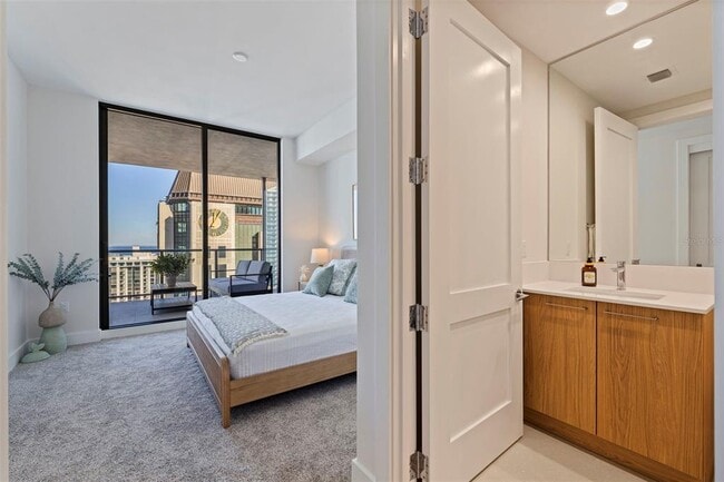 Building Photo - 275 1st Ave S