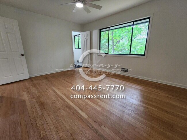 Building Photo - 2636 Whiteleigh Ct NE