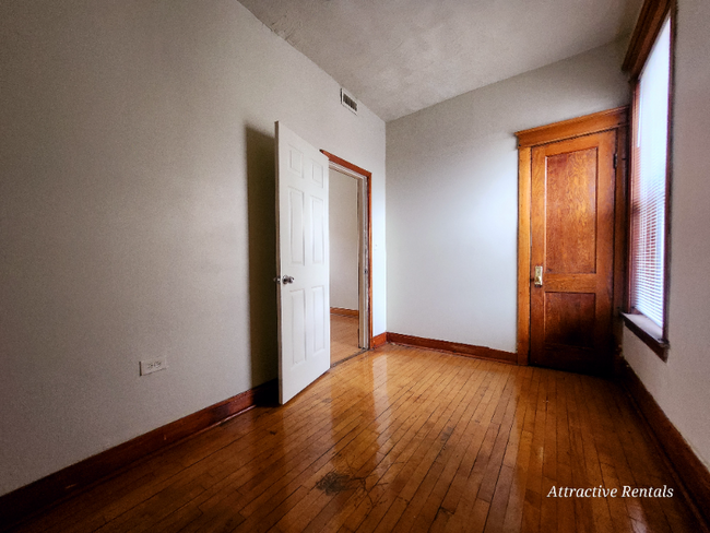 Building Photo - 1650 S St Louis Ave