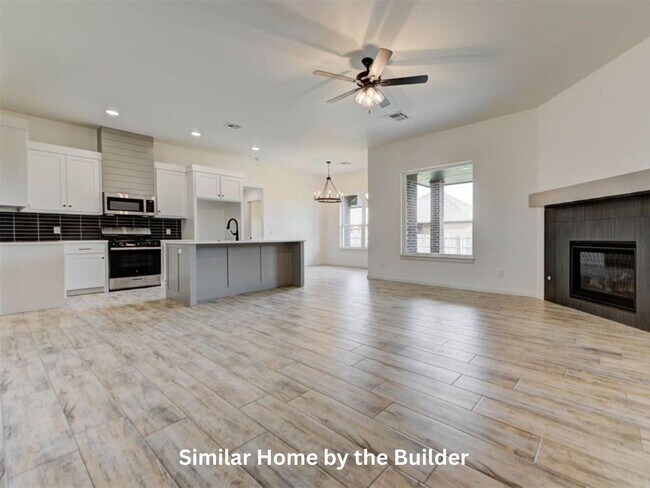 Building Photo - Stunning New Home in Mustang w/ 3-Car Garage