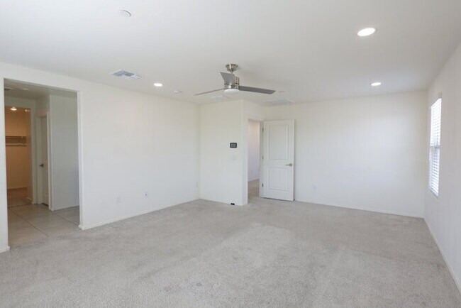 Building Photo - $750.00 MOVE-IN CREDIT TOWARDS FIRST MONTH RENT!!!!! Rancho Sahuarita