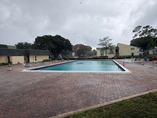 Building Photo - 4167 NW 90th Ave