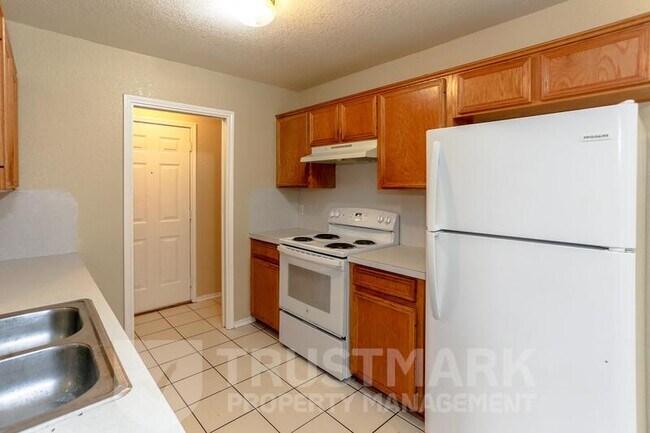 Building Photo - 4409 July Dr