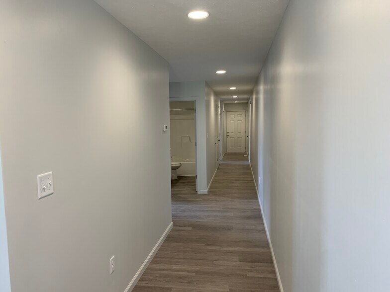 Building Photo - 3985 N 150 W