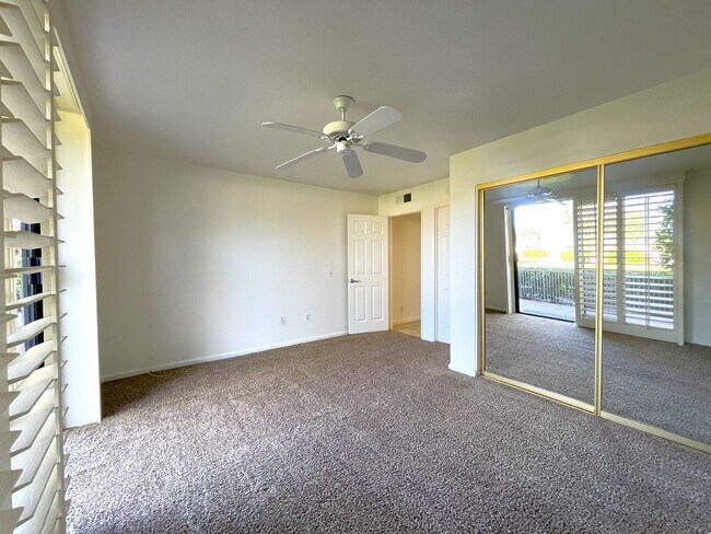 Building Photo - AVAILABLE NOW!  3 Bedroom 2 Bathroom Condo in Sunrise Country Club