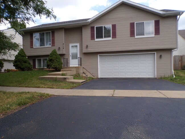 Building Photo - 514 Iona Ln