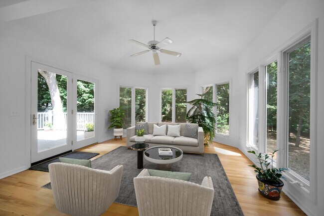 Building Photo - 36W244 Fieldcrest Dr