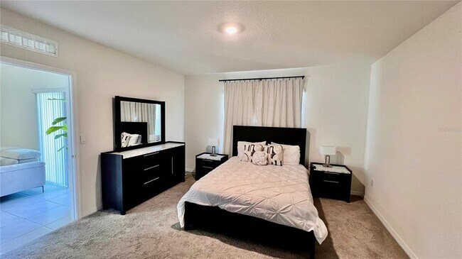 Building Photo - 7075 Cattle Egret Dr