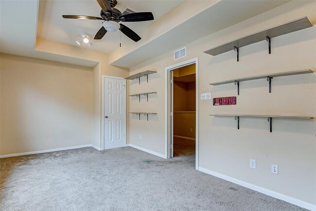 Building Photo - 9419 Sparrow Creek Ct