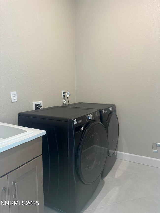 Building Photo - 1513 Golf Club Dr