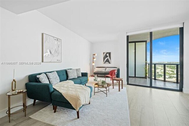 Building Photo - 121 NE 34th St