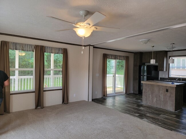 Building Photo - 146 Apollo Ave