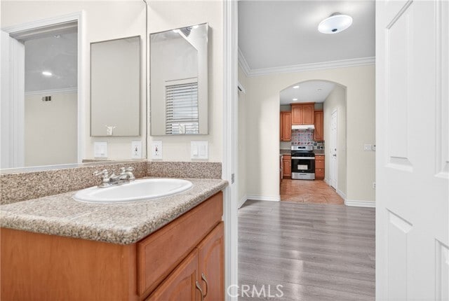 Building Photo - 225 N Alhambra Ave