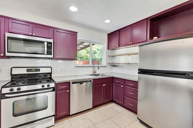 Building Photo - 7107 Cherry Meadow Dr