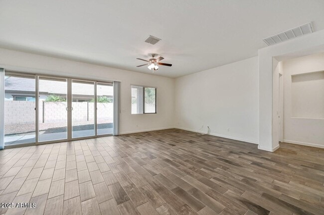 Building Photo - 19250 E Carriage Way