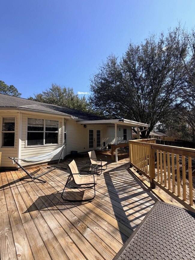 Building Photo - 205 Villacrest Dr