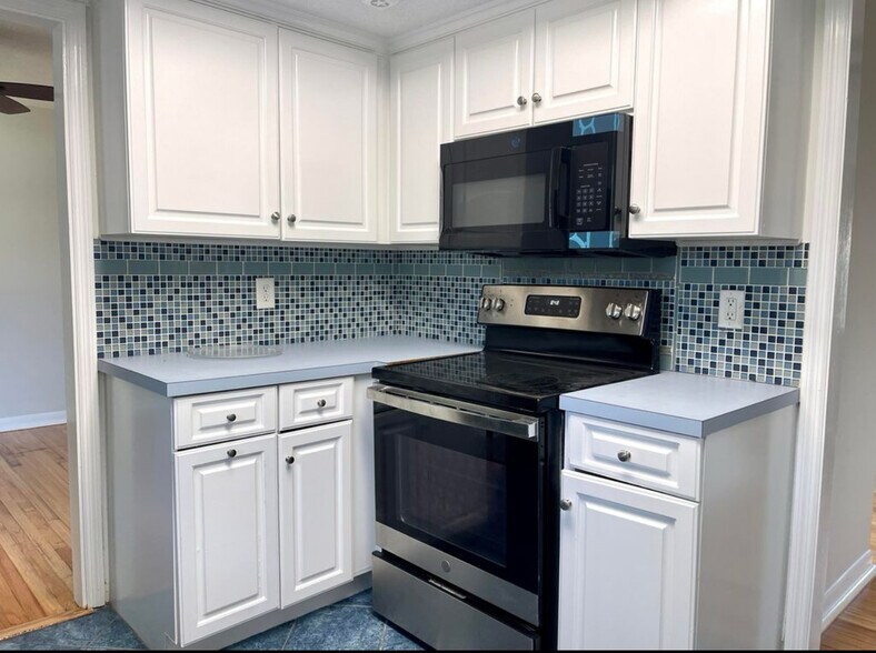 Building Photo - 107 Washington Dr