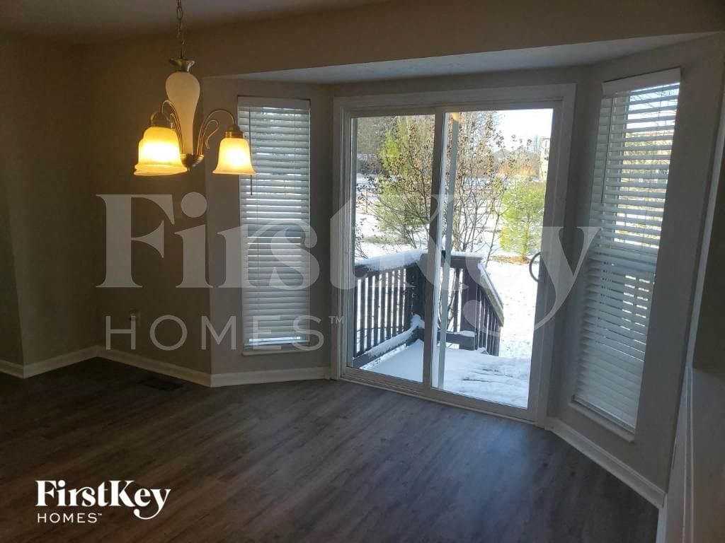 Building Photo - 5606 Beechtree Ln