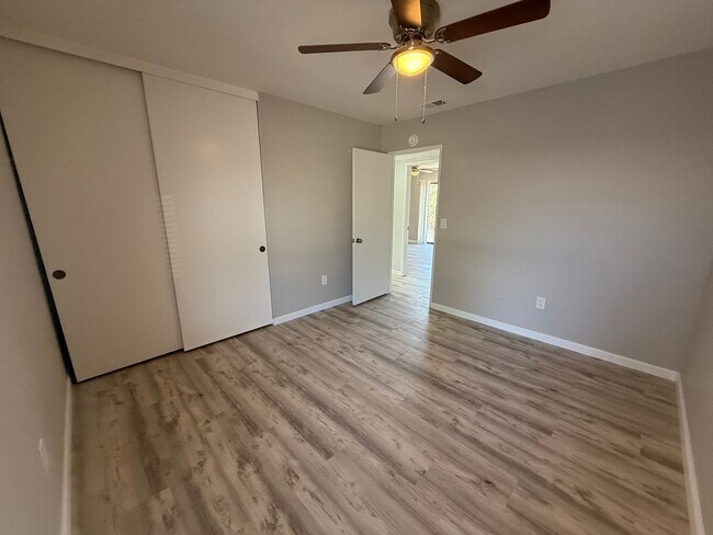 Building Photo - 2 ON 1 PROPERTY in ALPINE! 3BR/2BA home PL...
