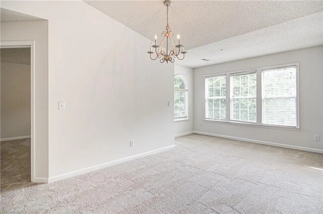 Building Photo - WFU/ Deacon Ridge Condominium Community-