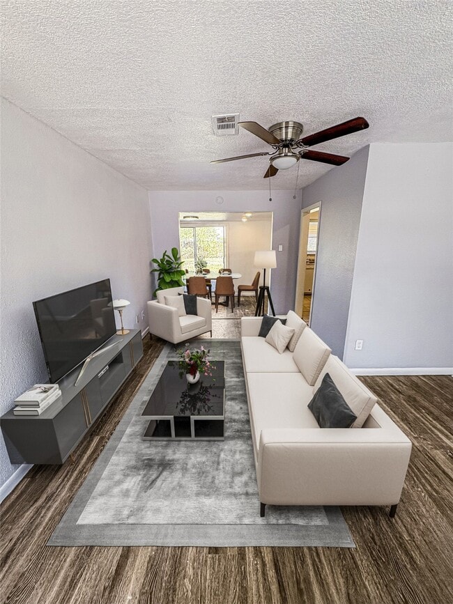 Building Photo - 9011 Parkette Dr