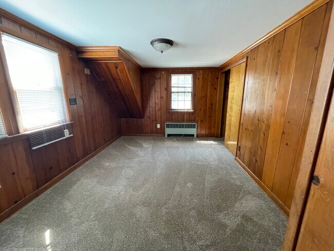 Building Photo - 3958 E Plankinton Ave