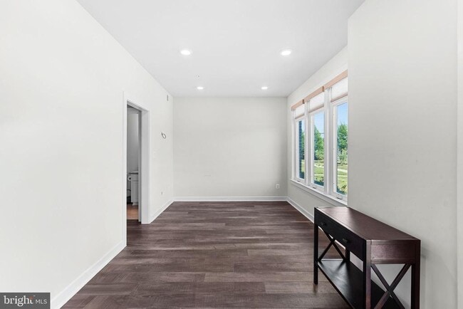 Building Photo - 1608 Rocky Shale Terrace SE
