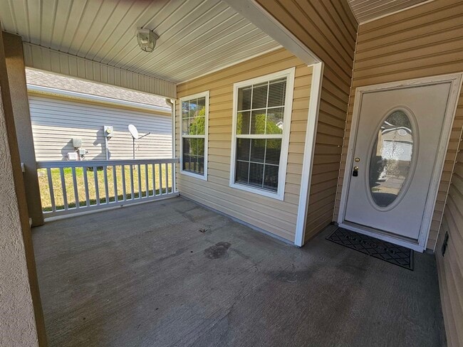 Building Photo - 3283 Emerson Ln