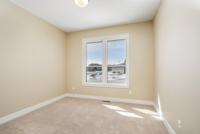 Building Photo - 3117 Peregrine Ln