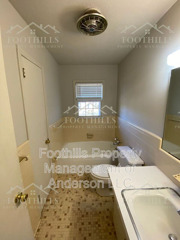 Building Photo - 109 Brewton Ct