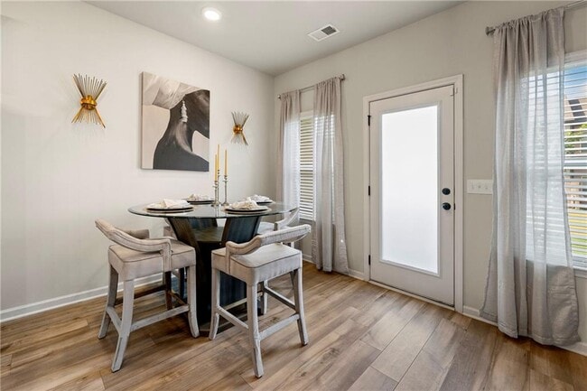 Building Photo - 7098 Chara Ln