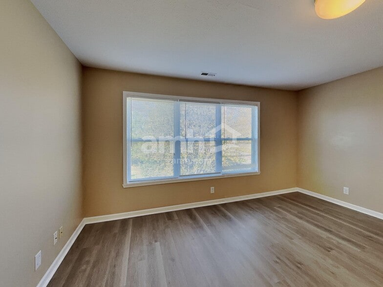 Building Photo - 8206 Stones Ferry Rd