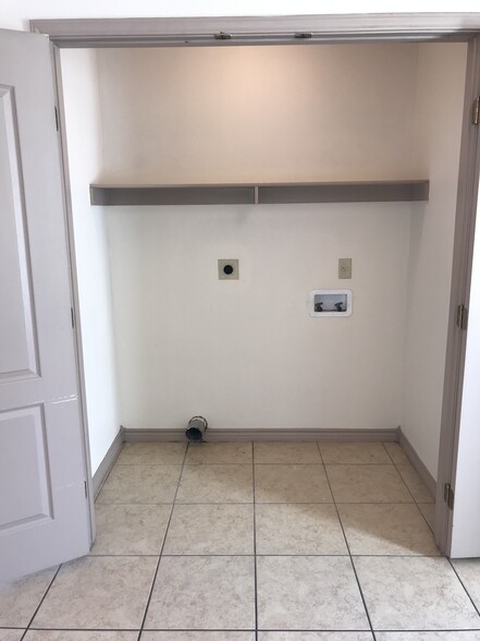 Washer & Dryer Room - 3102 Lane St