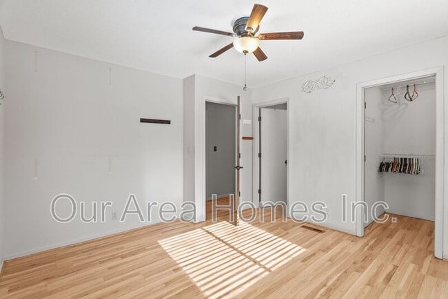 Building Photo - 4850 McAllister Ave NE