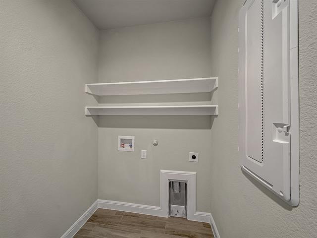 Building Photo - 2305 Coyote Way