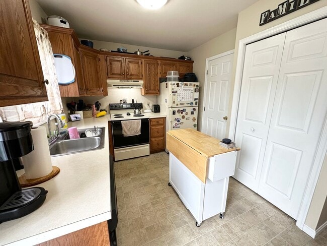 Building Photo - 3 Bedroom 1.5 Bathroom in Elizabethtown!