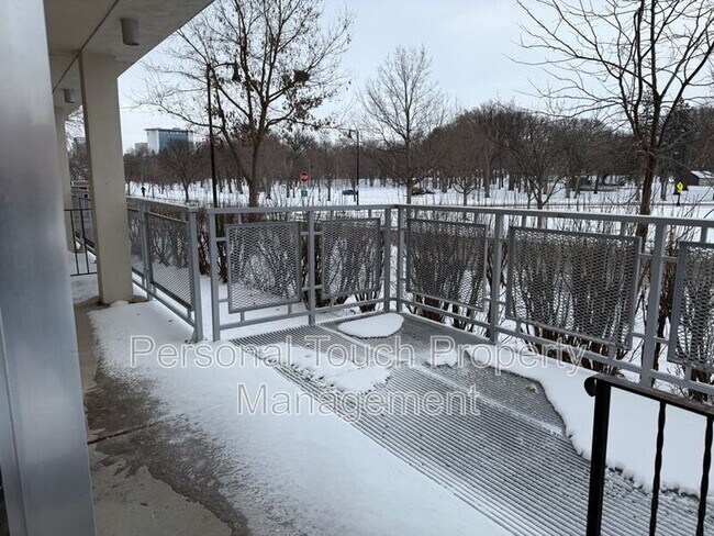 Building Photo - 501 7th St S