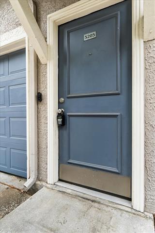 Building Photo - 2601 Preston Rd