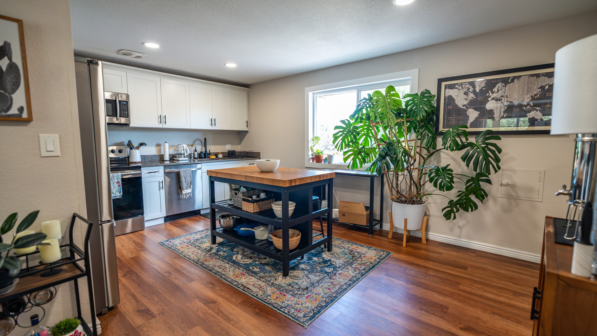 Building Photo - 480 Troy St