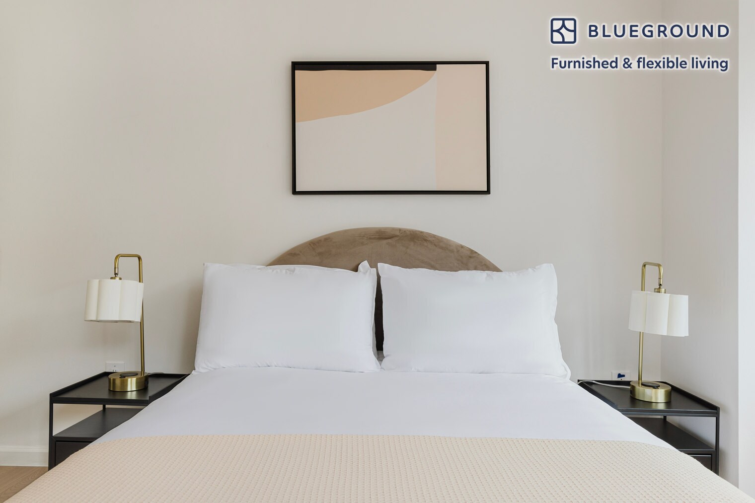 Building Photo - 255 W 94th St