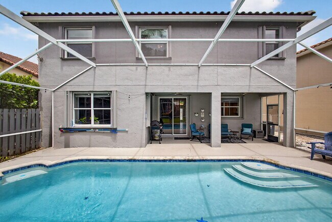 Building Photo - 3738 Old Lighthouse Cir