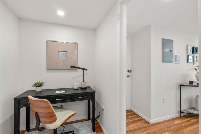 Building Photo - 231 Coolidge Ave