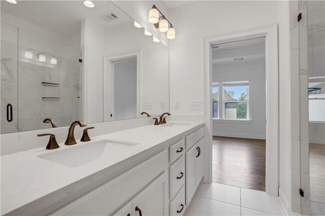 Building Photo - 6651 Sterling Dr