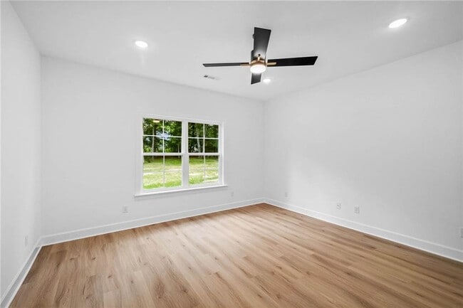 Building Photo - 4 Argyll Cir
