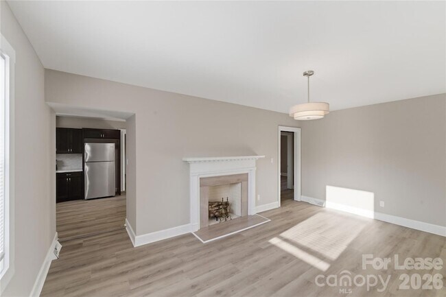 Building Photo - 2405 Greenland Ave