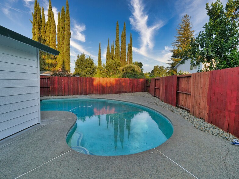 Building Photo - 2537 Warrego Way