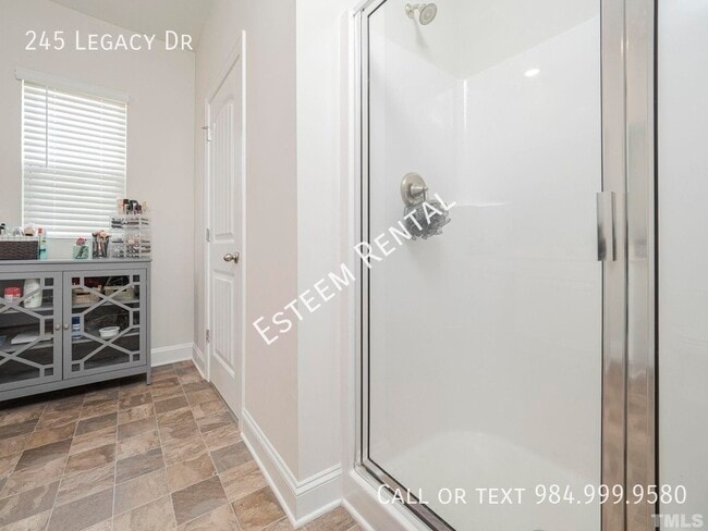 Building Photo - 245 Legacy Dr